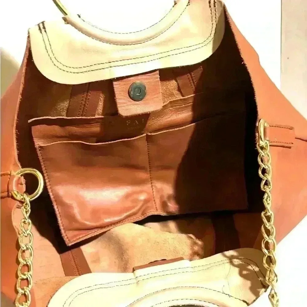 Falor brown leather shoulder handbag